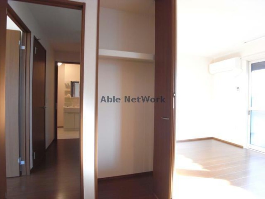  シャルマン　アカネ