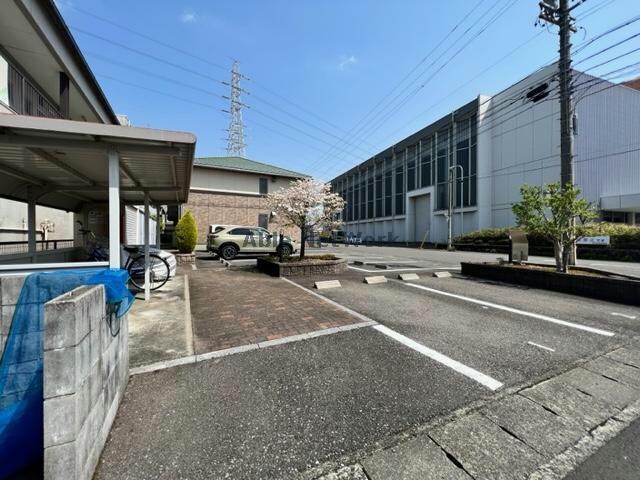 駐車場 ドミール六条