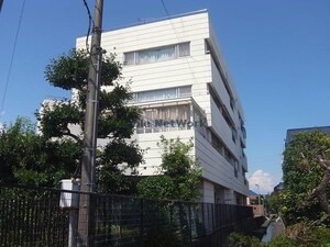 ハウジング六条
