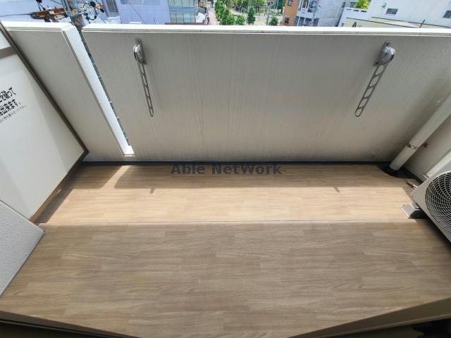  ペリエ　ジュエ