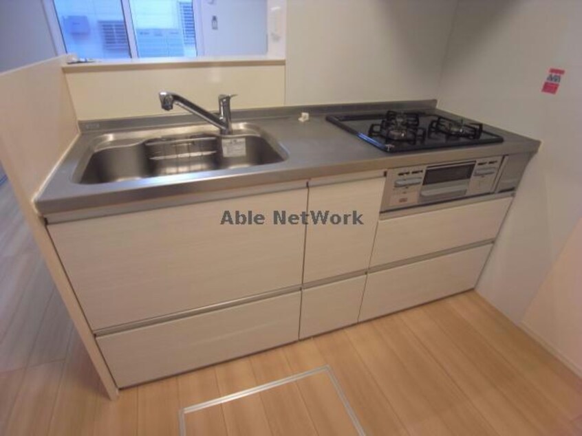 ※同物件・別部屋参考写真（反転） ジュネス