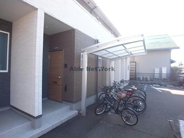  ロジェ　ヨシヤマ