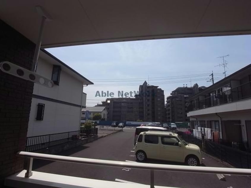  ロジェ　ヨシヤマ