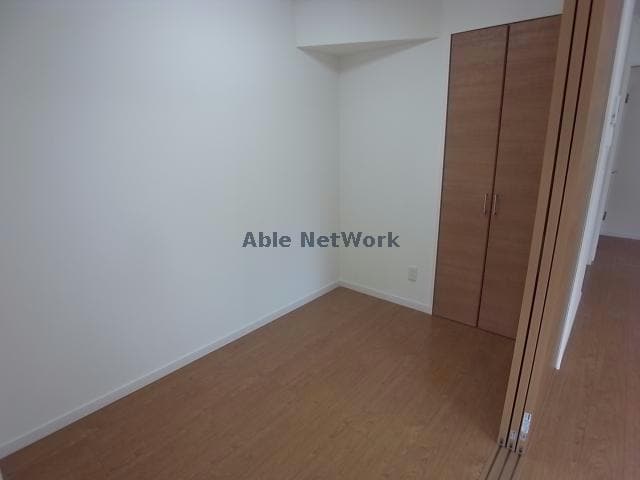  ロジェ　ヨシヤマ