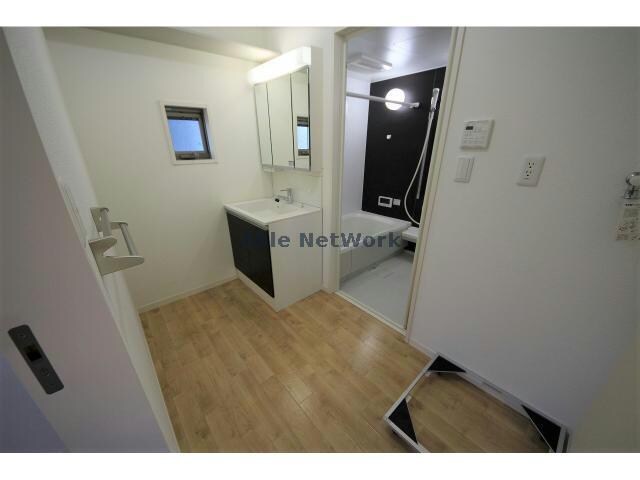 広めな洗面・脱衣所 エスポワールGIYOU C