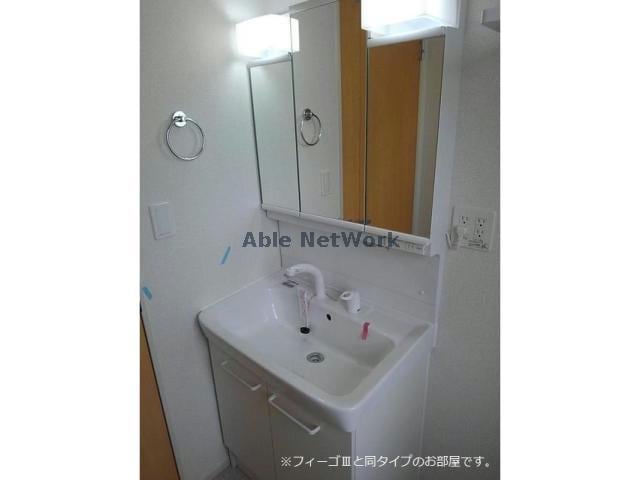 ※同型モデル参考写真 ルノン