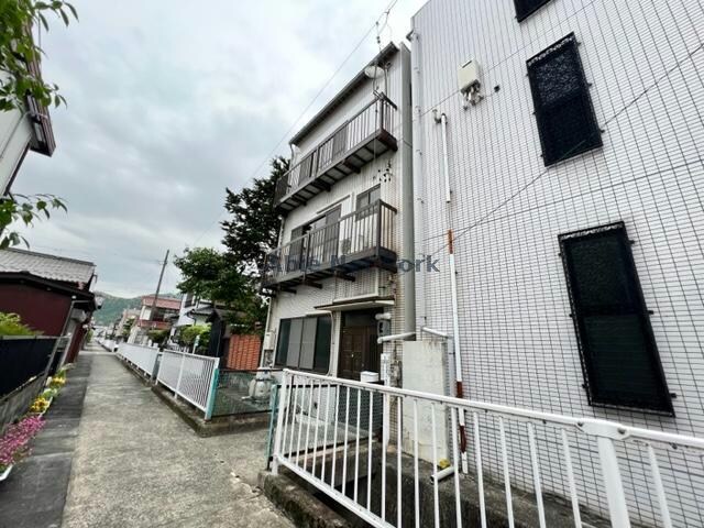  曙町２丁目貸家