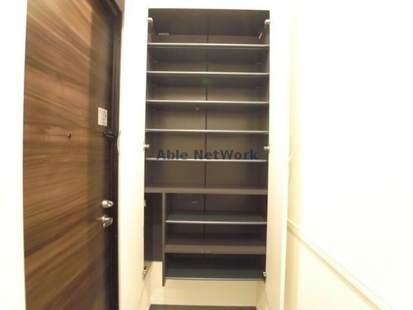 シューズボックス D-ROOM六条福寿町