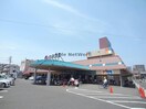カネスエ三里店(スーパー)まで1427m D-ROOM六条福寿町