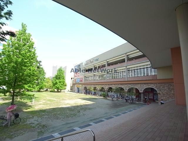 オーキッドパーク(ショッピングセンター/アウトレットモール)まで1813m D-ROOM六条福寿町