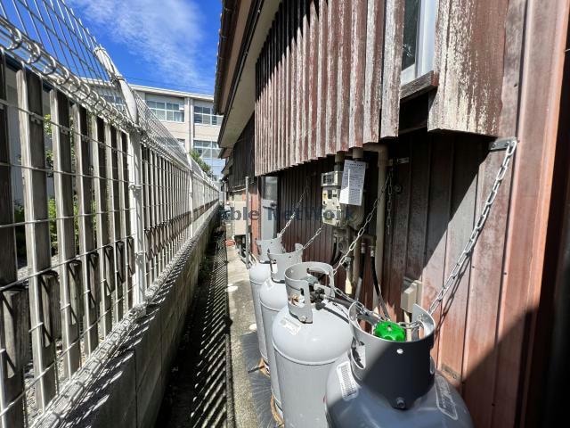  鏡島西貸家
