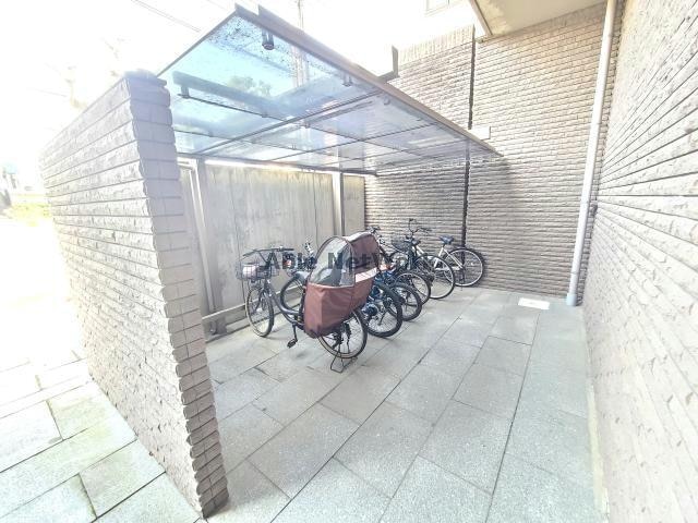  アクシス参番館