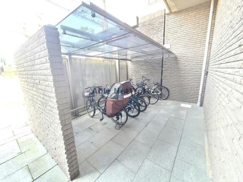  アクシス参番館