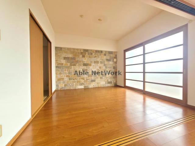  アクシス参番館