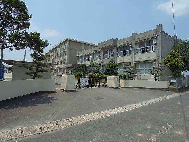 岐阜市立境川中学校(中学校/中等教育学校)まで1856m ヴィラフロンティア東鶉