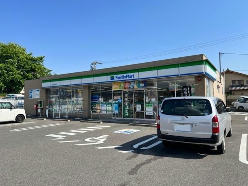 ファミリーマート岐阜柳津本郷店(コンビニ)まで855m サウスガーデンⅡ