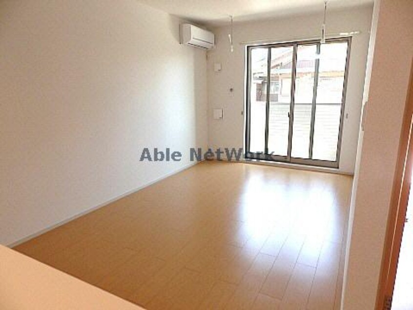 リビングダイニング アルバ