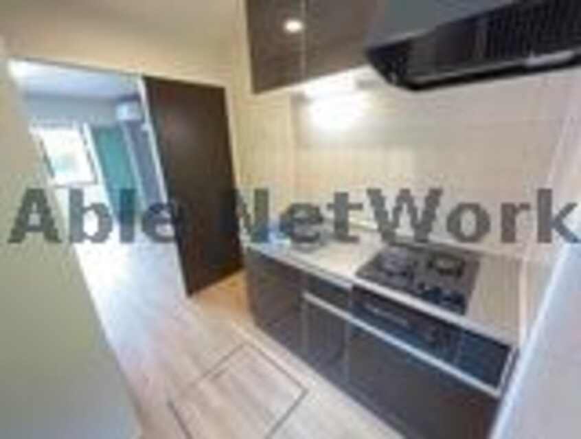  Warm（ヴァルム）