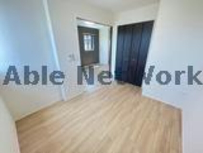  Warm（ヴァルム）