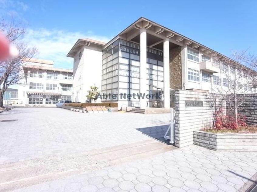 岐阜市立長森南中学校(中学校/中等教育学校)まで936m グリーンとぴあⅢ