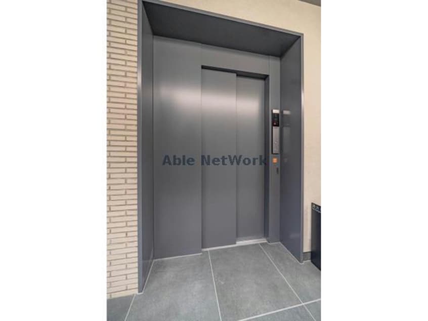  シャーメゾンけやき通り