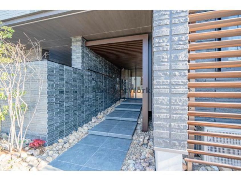  シャーメゾンけやき通り