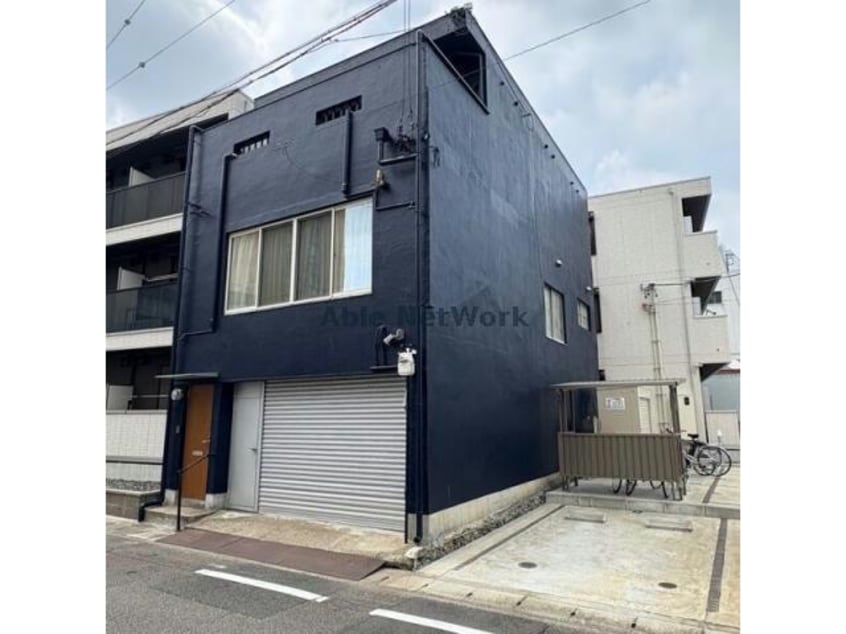  クラフト徹明通（ガレージ付き戸建て賃貸）