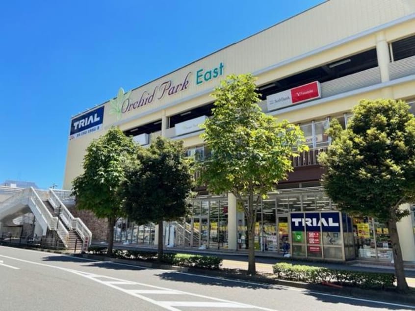 スーパーセンタートライアルオーキッドパーク店(ディスカウントショップ)まで1491m クラフト徹明通（ガレージ付き戸建て賃貸）