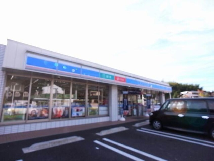 ローソン各務原各務おがせ町店(コンビニ)まで1099m ＡＸＩＳ　Ａ