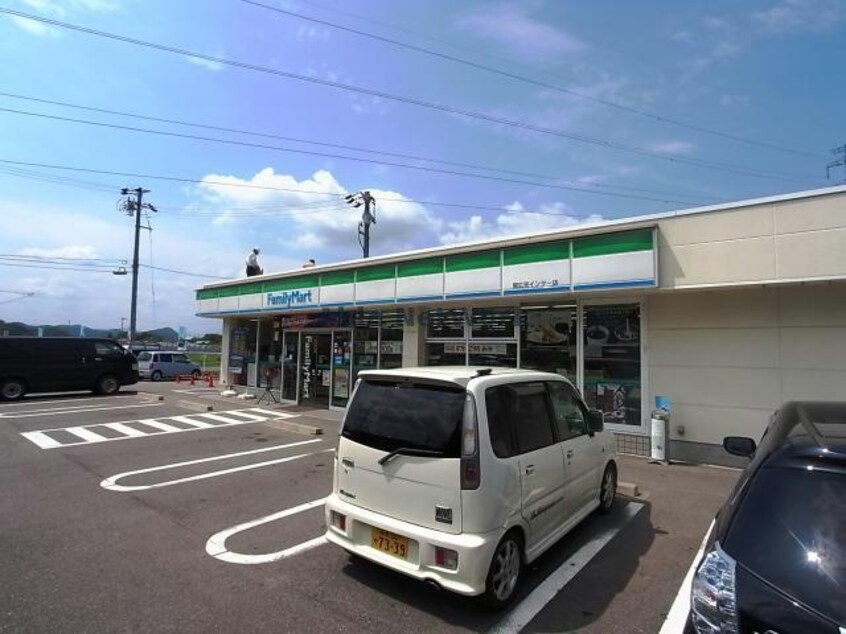 ファミリーマート関山田店(コンビニ)まで1055m※※参考写真 ア・ドリーム白金