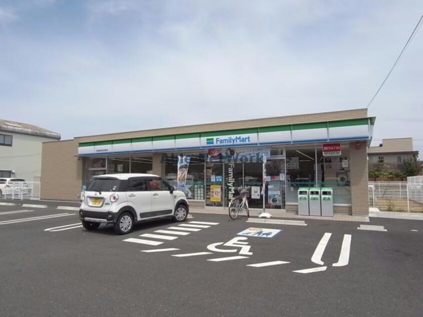 ファミリーマート各務原那加前野店(コンビニ)まで537m 明和都市開発第2ビル