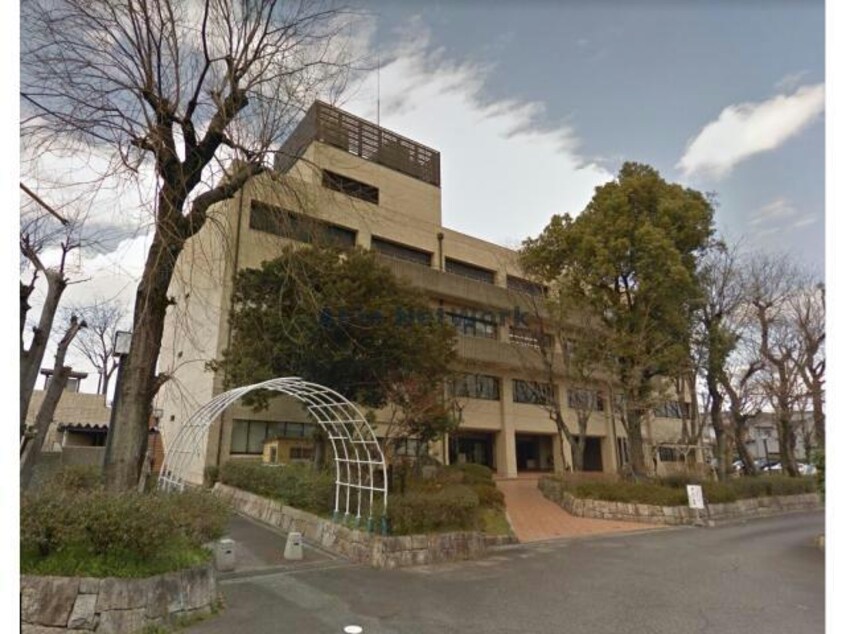 各務原市立中央図書館分館川島ほんの家(図書館)まで681m グリンピア花水木