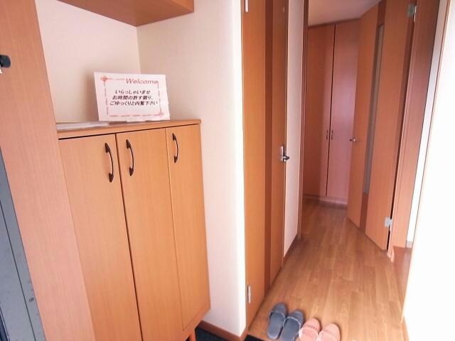 シューズボックス グリーンコート(前野町)