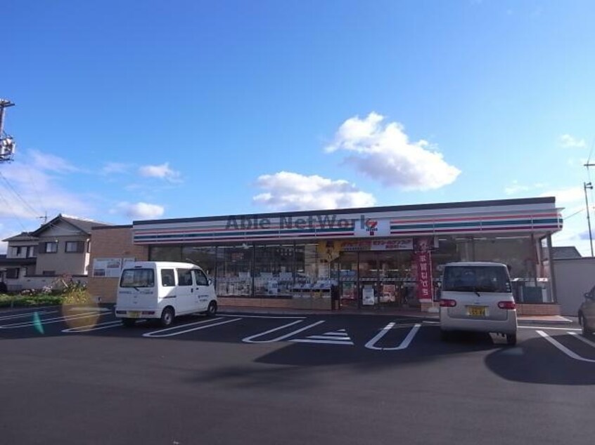 セブンイレブン各務原那加不動丘店(コンビニ)まで319m キャロットＡ