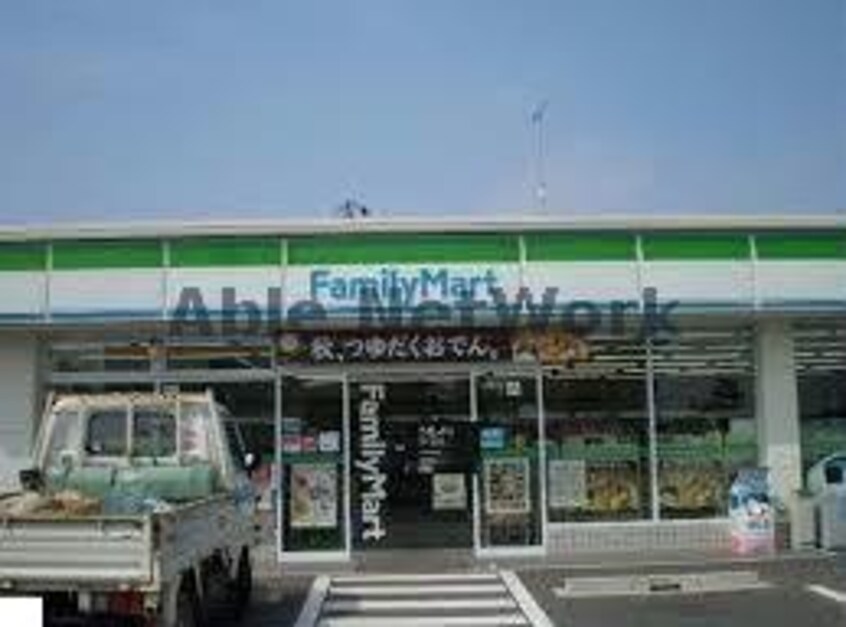 ファミリーマート各務原希望町店(コンビニ)まで489m ロマンD