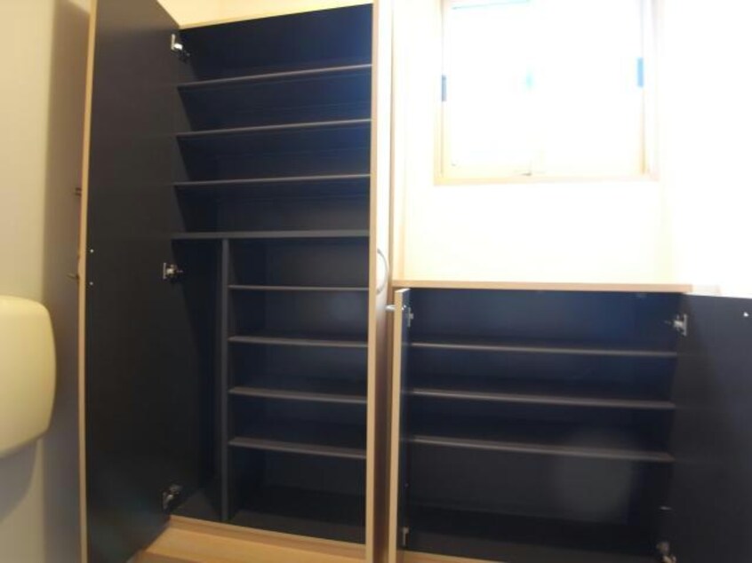 ※ シューズボックス 田中様邸貸家(西棟)