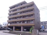 ファミーユ日新