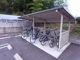 駐輪所
