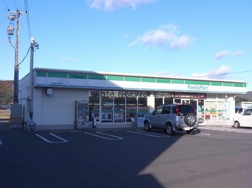 ファミリーマート岐阜日野店(コンビニ)まで474m スジュールⅠ