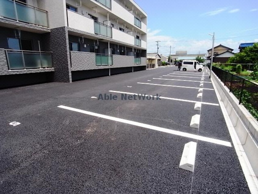 駐車場 長良川鉄道越美南線/関市役所前駅 徒歩13分 3階 築9年