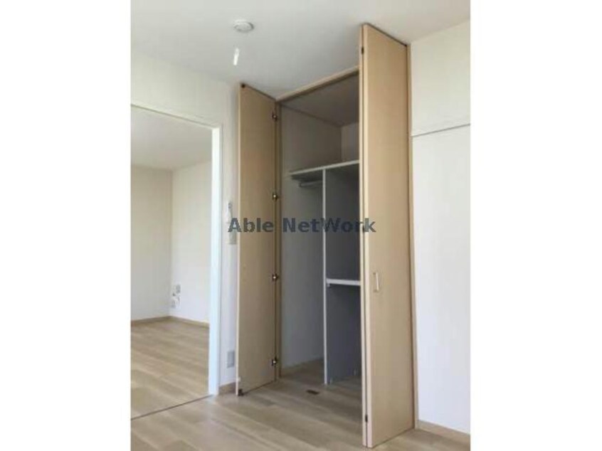  リバーハーフハイツⅢ　B