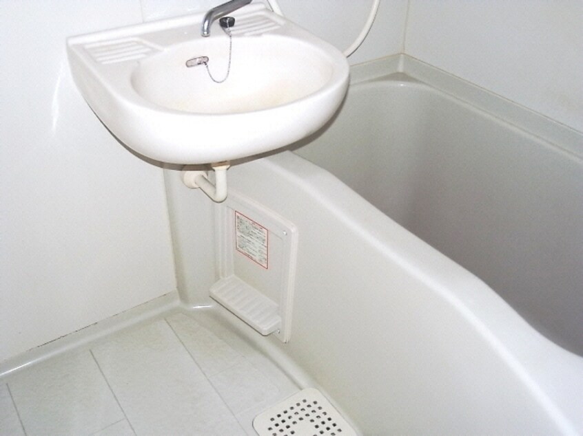 ※同型参照 岐阜（乗合）バス（関市）/赤土坂 徒歩1分 4階 築32年