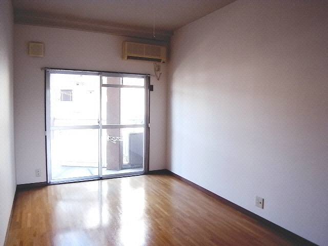 ※同型参照 岐阜（乗合）バス（関市）/赤土坂 徒歩1分 3階 築32年