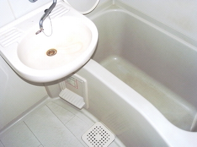 ※同型参照 岐阜（乗合）バス（関市）/赤土坂 徒歩1分 1階 築32年