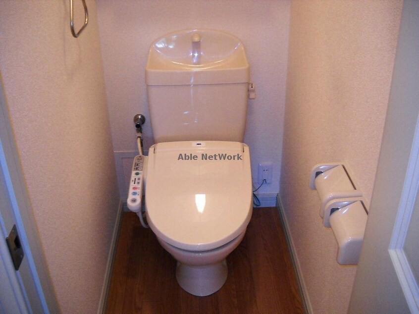  岐阜（乗合）バス（川島町）/川島役場前 徒歩11分 1-1階 築16年