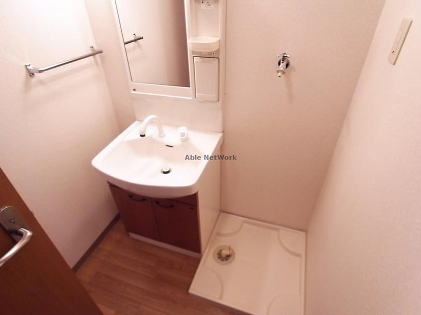  岐阜（乗合）バス（川島町）/川島役場前 徒歩15分 2階 築19年