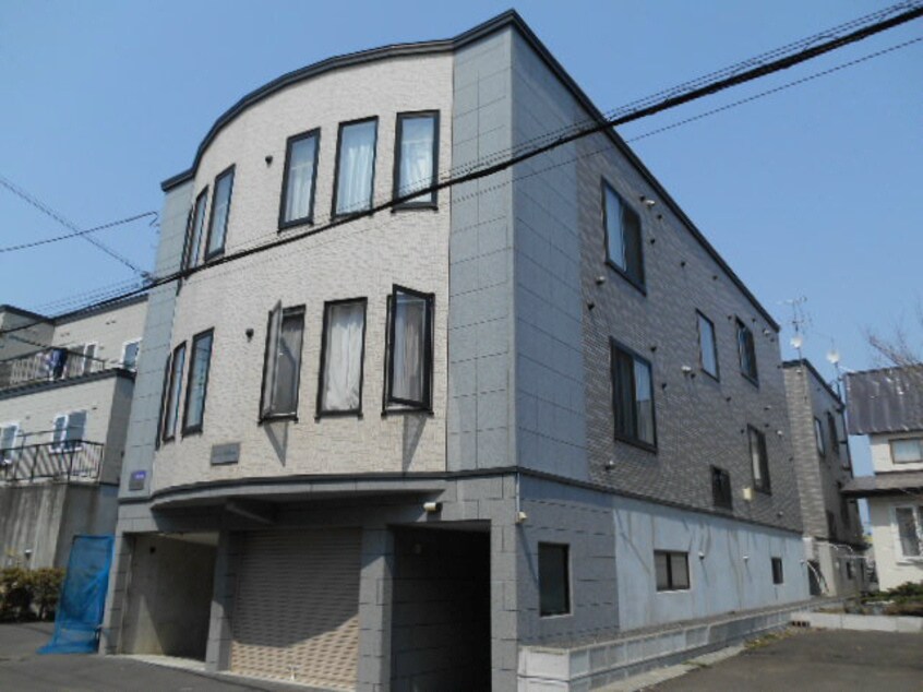  札幌市営地下鉄東西線/南郷１８丁目駅 徒歩8分 2階 築20年