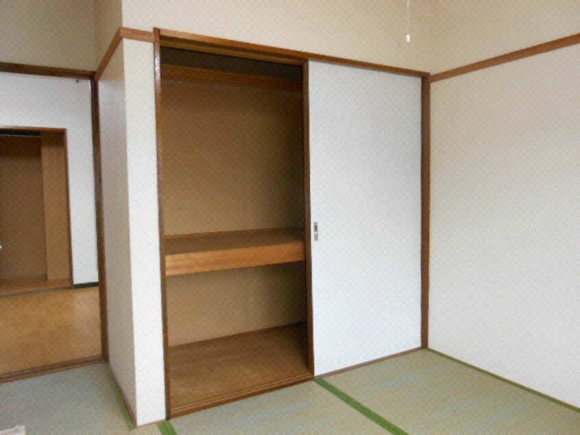  レジデンス平岡