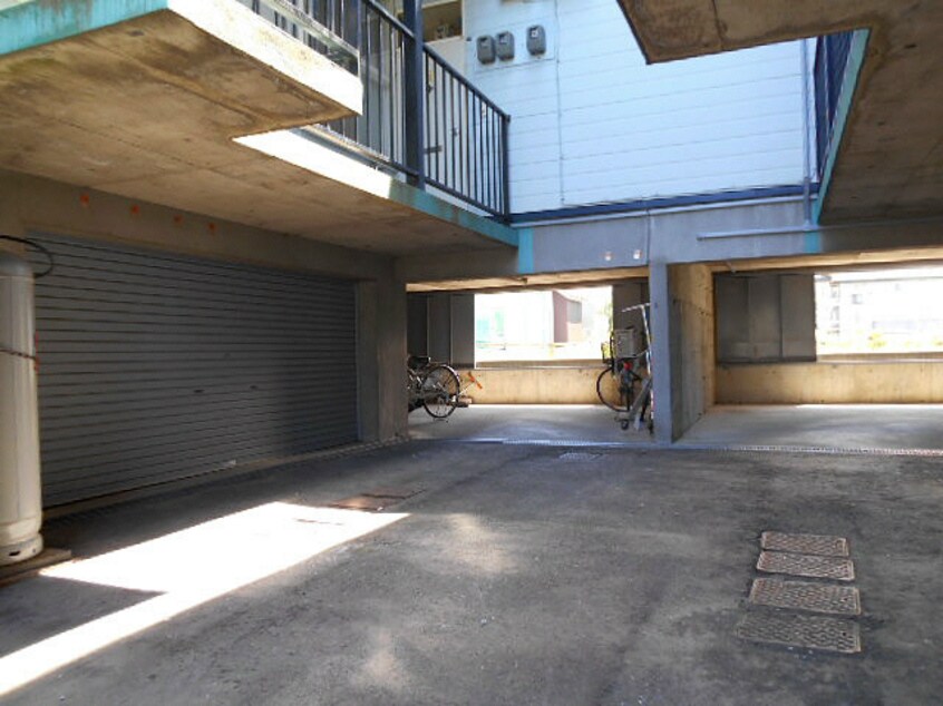  レジデンス平岡