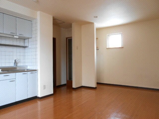  センタービレッジ813